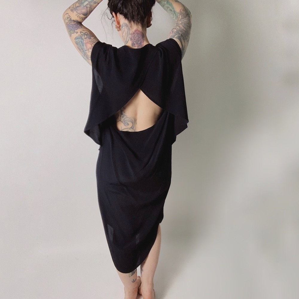 OAK NYC Open Back Layered Poly Crepe Dress Black - Picture 1 of 10